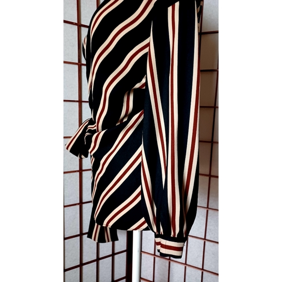 Zara Black Striped V-Neck Long Sleeve True Wrap Blouse - Picture 10 of 16